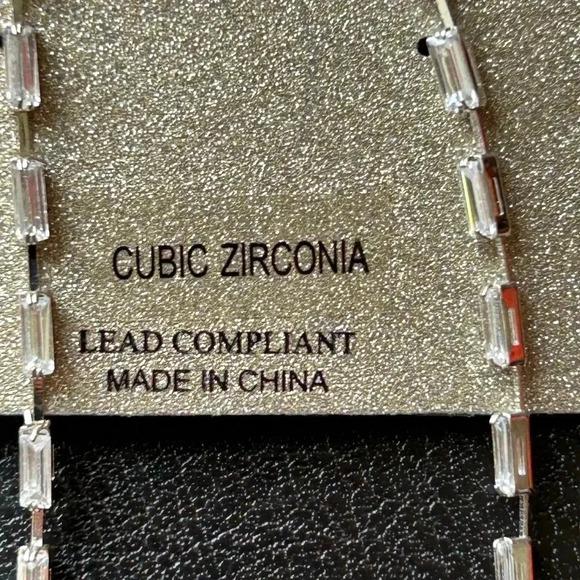 Natasha Earrings Cubic Zirconia - Picture 5 of 8